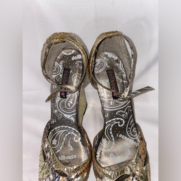 Doll House shoes heels Size 9M all man made Materials 5 1/2 ‘heel platform 1/12 - Picture 5 of 16